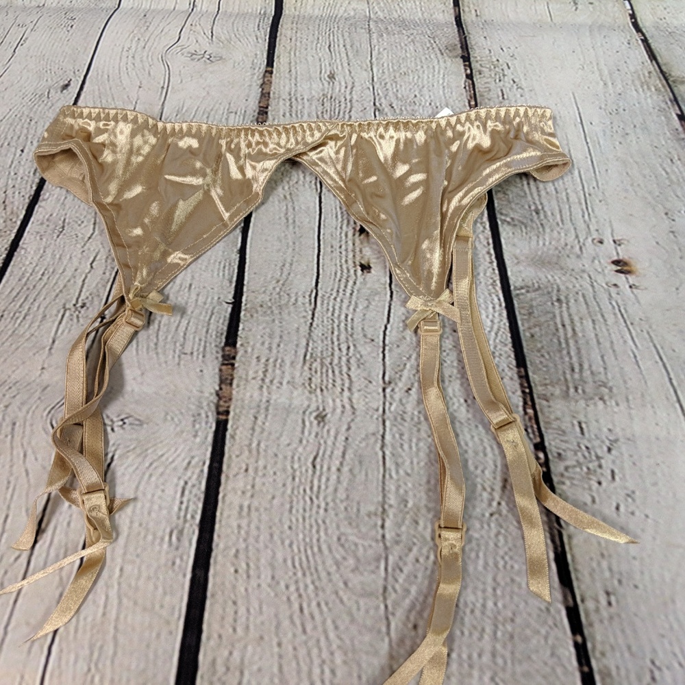 Vassarette LOT OF TEN NEW satin garter belt - Picture 2 of 5